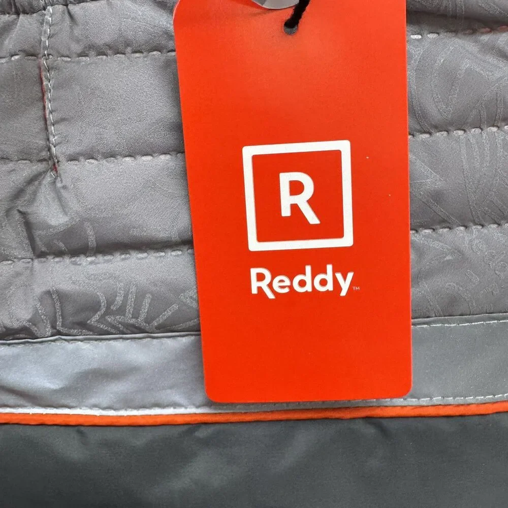 Reddy puffer dog